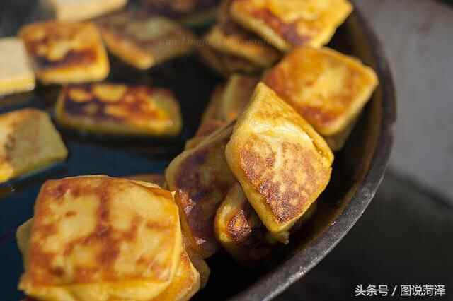 去鄄城黄河滩区赶年集，偶遇一种传统美食，真是满满的老家味道
