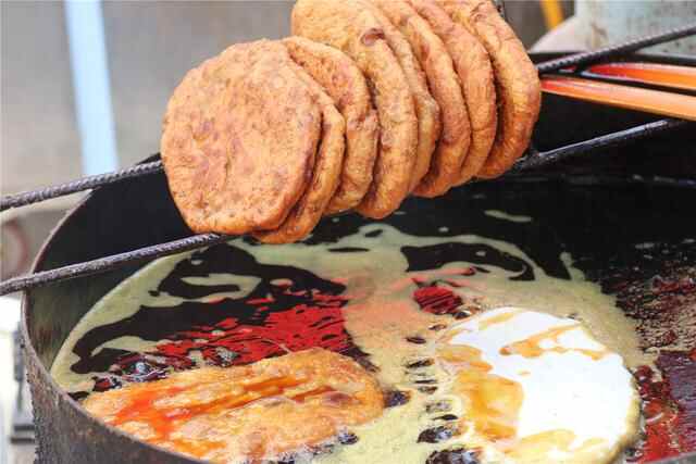 郓城的特色乡村美食都在这里！张鲁集宋家庄民俗文化节精彩纷呈！！