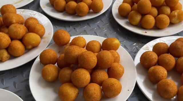 山东郓城33岁小哥做大席菜18年，450元20个菜，一天200席不在话下