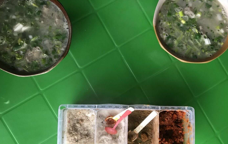 山东县城特色美食，60岁大姨20多年只卖一碗汤，6元一碗，吃嗨了