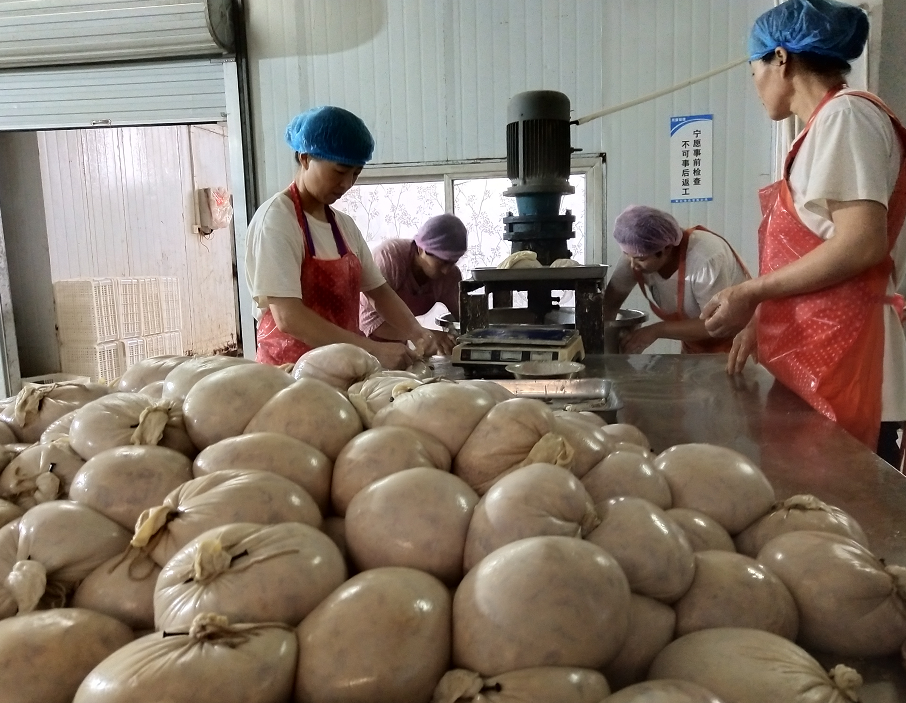 中秋市场，传统美食“升温”，东明粉肚很“吸睛”
