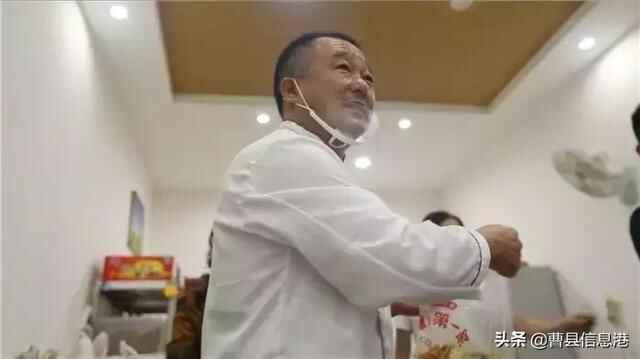 刚拍的！曹县这道特色美食上电视了，看了直流口水...