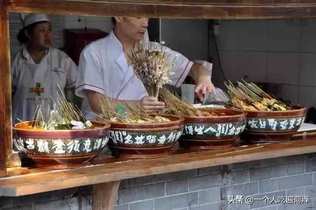 吃遍了这七条街，也就吃遍了菏泽！