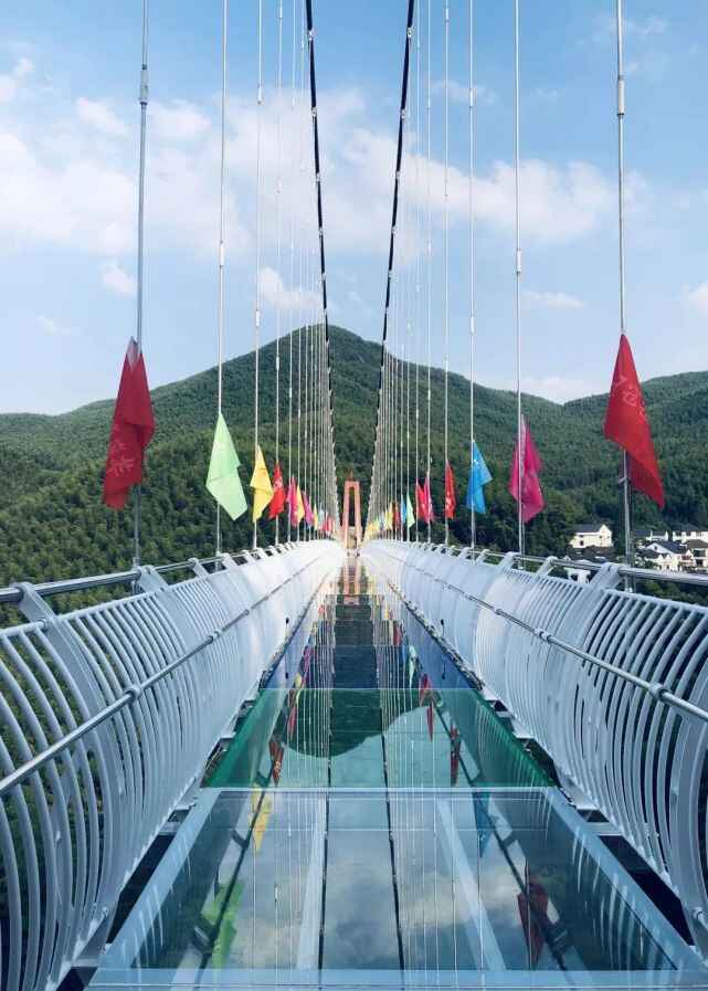 冠军来了！数千名选手激烈竞逐，徜徉绿水青山之间～大美巨野！一起为家乡点赞