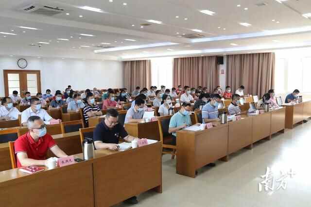 助力开创发展新局面，望牛墩切实提升依法治理水平