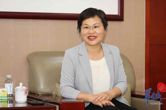 「视频」专访东莞企石镇委书记袁丽群：对标松山湖，以“绣花”功夫推进城市精细化管理