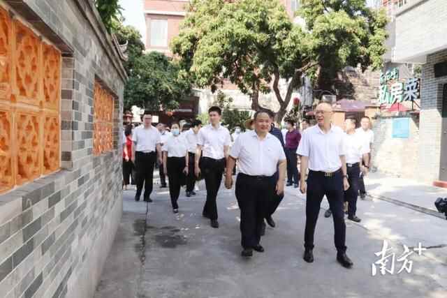 望牛墩镇党政代表团到万江学习乡村振兴经验