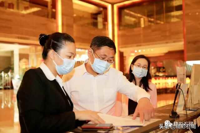 石碣镇镇长香杰新率队督导重点场所**防控，推动常态化防疫措施落细落实！