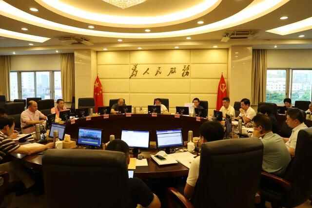 中堂召开党委会议，狠抓**防控、安全生产和三防工作