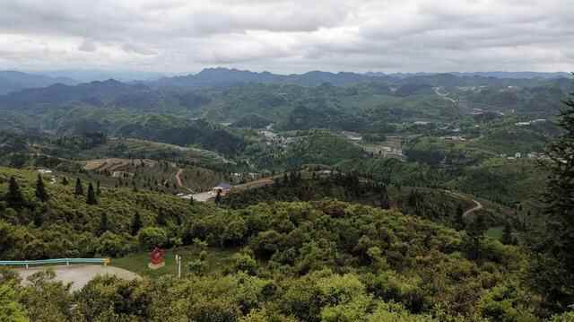 万江街道党政企代表团赴贵州铜仁市石阡县开展东西部协作活动
