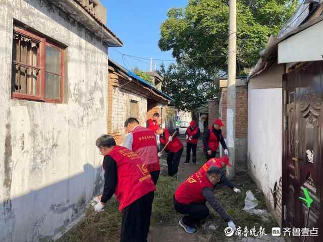 王卫东一行到南城街道开展创城志愿服务活动