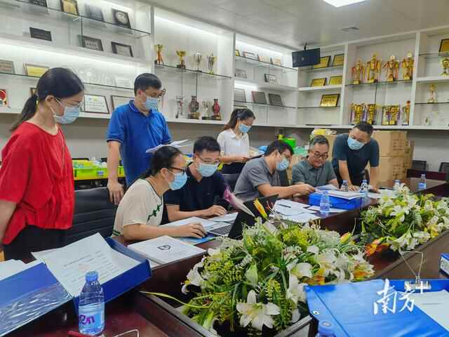 开学在即，长安镇全面检查104所校园准备工作