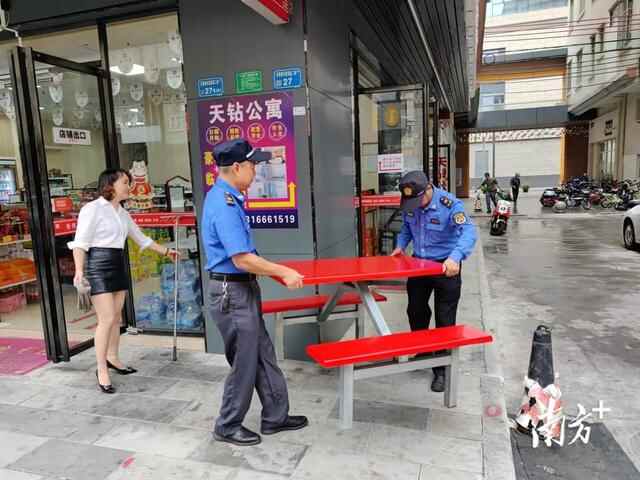 24小时不停歇，东莞大朗城管为“华为开发者大会”保驾护航