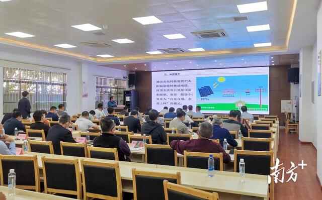 挖掘镇内光伏发电资源，桥头全面推进屋顶光伏开发试点