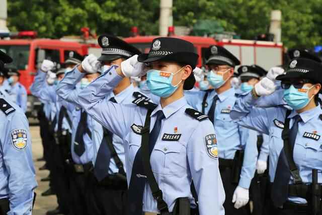 东莞寮步举行庆祝建党100周年安保维稳誓师大会