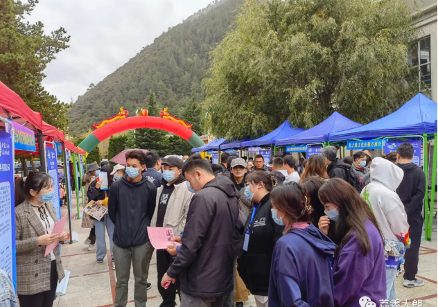 东莞大朗首赴西藏拉萨与林芝招聘 提供165个岗位