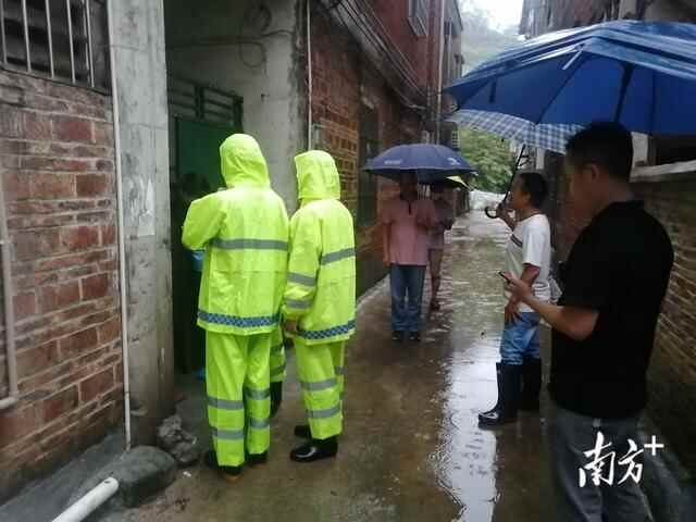 我为群众办实事｜清城区东城街道安全转移安置39名受灾群众