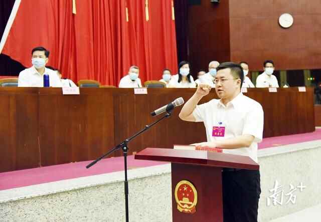 沈志攀当选清溪镇镇长