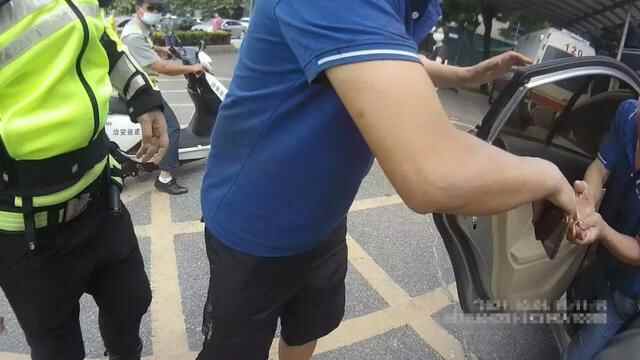 85岁高龄老人刚到望牛墩一天，外出后不见踪影，家属焦急万分