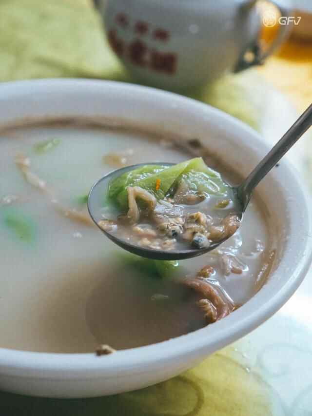我服了！山长水远，就为左一碗蚬肉饭