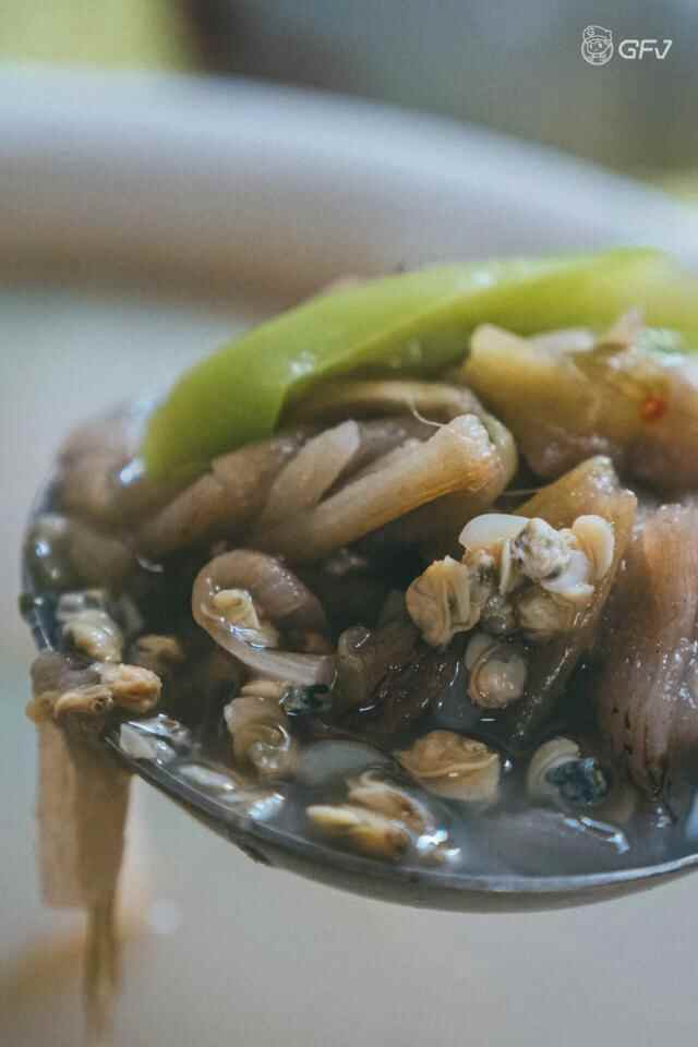 我服了！山长水远，就为左一碗蚬肉饭