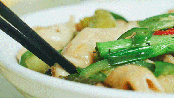 我服了！山长水远，就为左一碗蚬肉饭