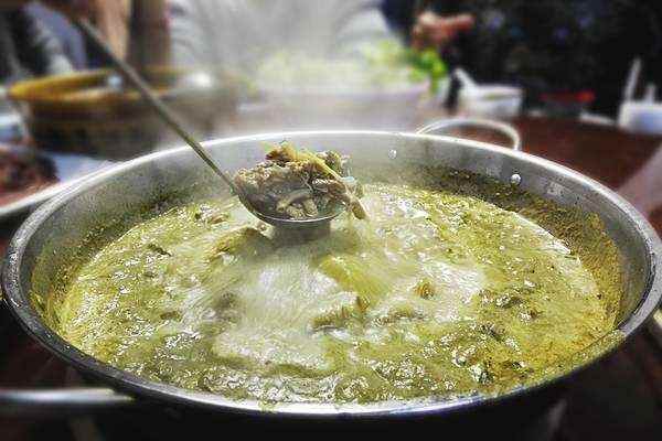 广西有一个城市，品牌占全省20%，但它的一道美食，看了只想逃