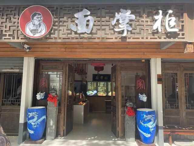 青溪老街“五一”日均游客超2万，这些特色店铺最受欢迎！