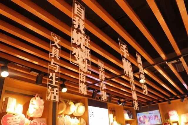 青溪老街“五一”日均游客超2万，这些特色店铺最受欢迎！