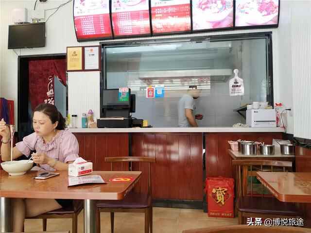 东莞美食：塘厦镇城中村里一家五谷渔粉，好味而不贵