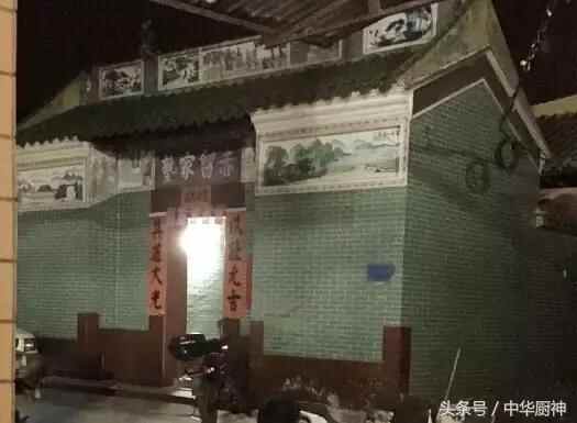 藏在巷子里的经典美食，中堂夜宵老店里的江湖一哥