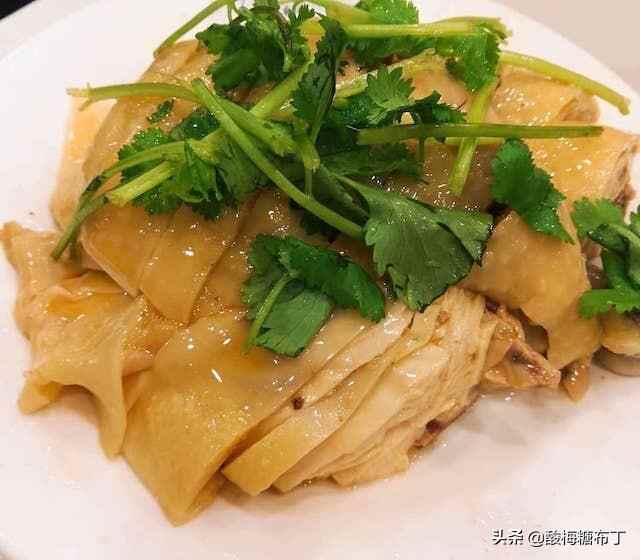 驰名省港澳的第一烧鹅，藏在石龙老街上，每日广州食客络绎不绝