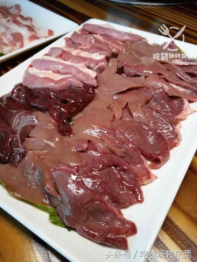 一夜爆红！万江的“桃花源”餐厅，吃到「扶墙」人均只需36.8~