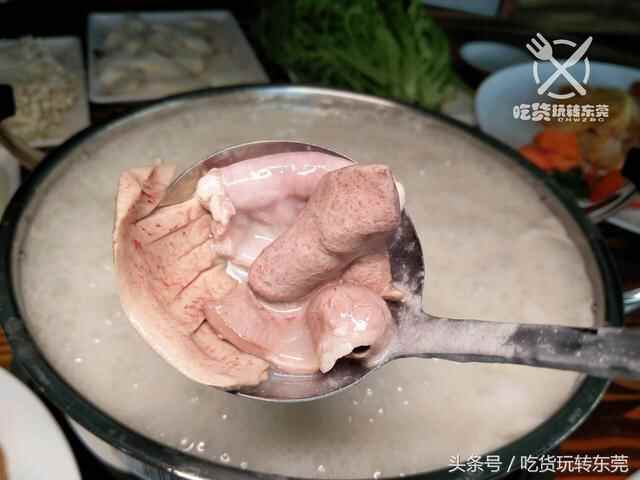 一夜爆红！万江的“桃花源”餐厅，吃到「扶墙」人均只需36.8~