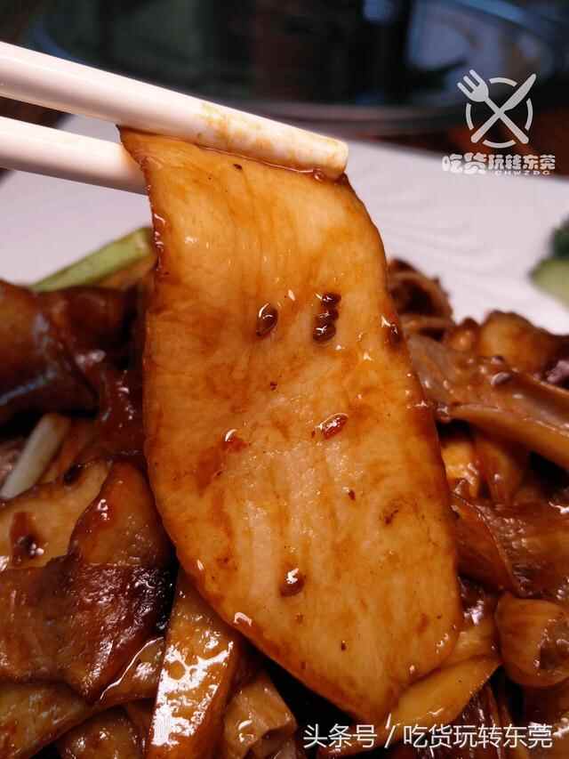 一夜爆红！万江的“桃花源”餐厅，吃到「扶墙」人均只需36.8~