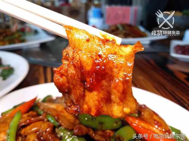 一夜爆红！万江的“桃花源”餐厅，吃到「扶墙」人均只需36.8~