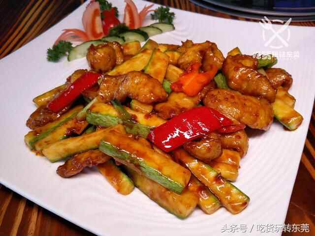 一夜爆红！万江的“桃花源”餐厅，吃到「扶墙」人均只需36.8~