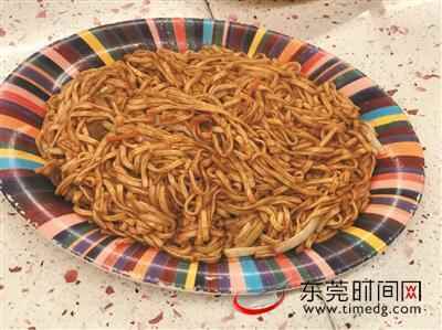 探店虎门老字号茶餐厅：干烧伊面、西多士、猪仔包 儿时的味道还在