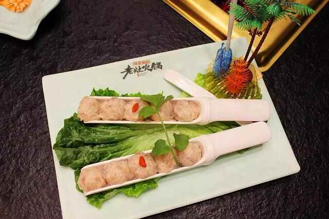 美食推荐：东莞凤岗首家纯正老灶火锅