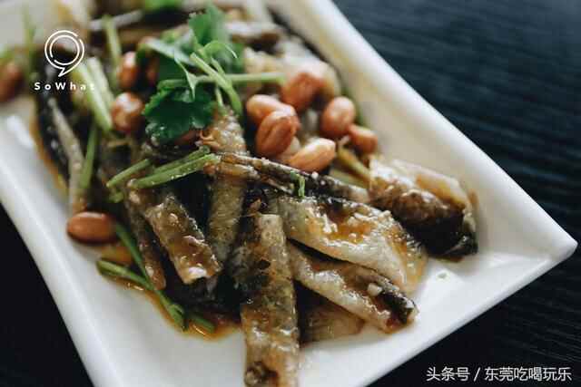 拿着50块在大朗吃东西，饱到想哭着回家！