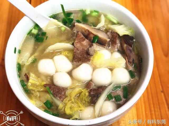 红了38年的茶山地道小吃店，就算冷到原地爆炸都要去吃！