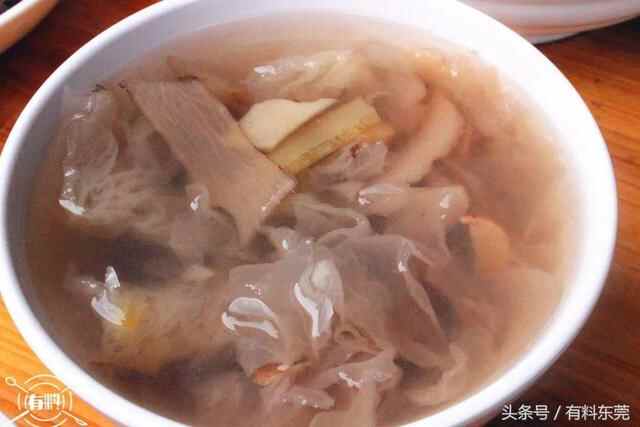 红了38年的茶山地道小吃店，就算冷到原地爆炸都要去吃！