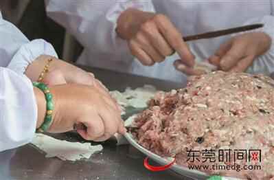 《寻味东莞》让中堂这家鱼包店又火了一把