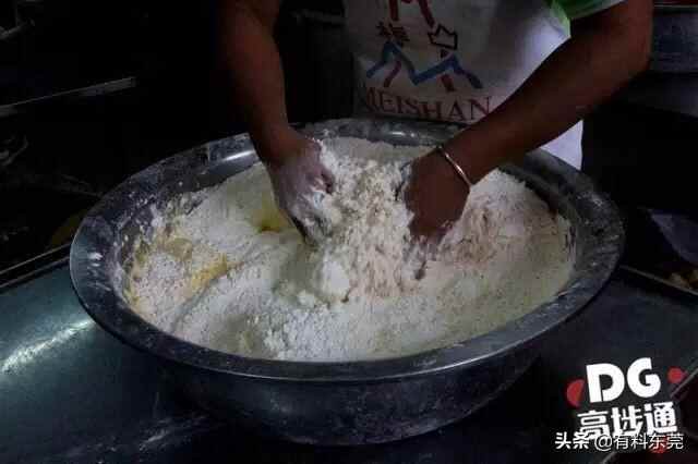 高埗这碗云吞面16年来仍然是街坊至爱！早晨从一碗云吞面开始~