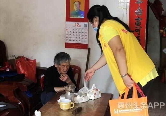 横沥镇：巧手制美食 送出邻里情