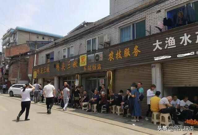 自贡著名的桥头三嫩，上过央视却颇受争议，被称为“打标枪神店”