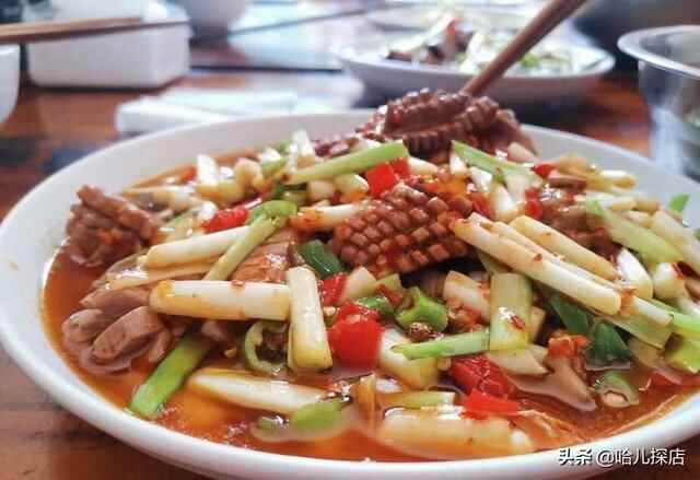 自贡著名的桥头三嫩，上过央视却颇受争议，被称为“打标枪神店”