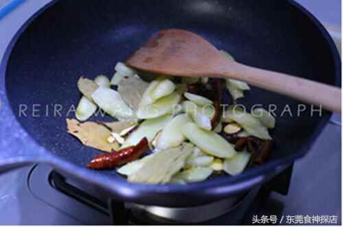舌尖上的东莞，中堂牛腩煎面香的马路都堵车，老公天天只要它