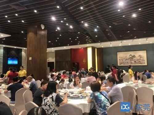 石龙这家老字号，豆皮鸡果然名不虚传