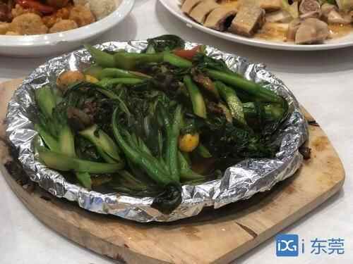 石龙这家老字号，豆皮鸡果然名不虚传